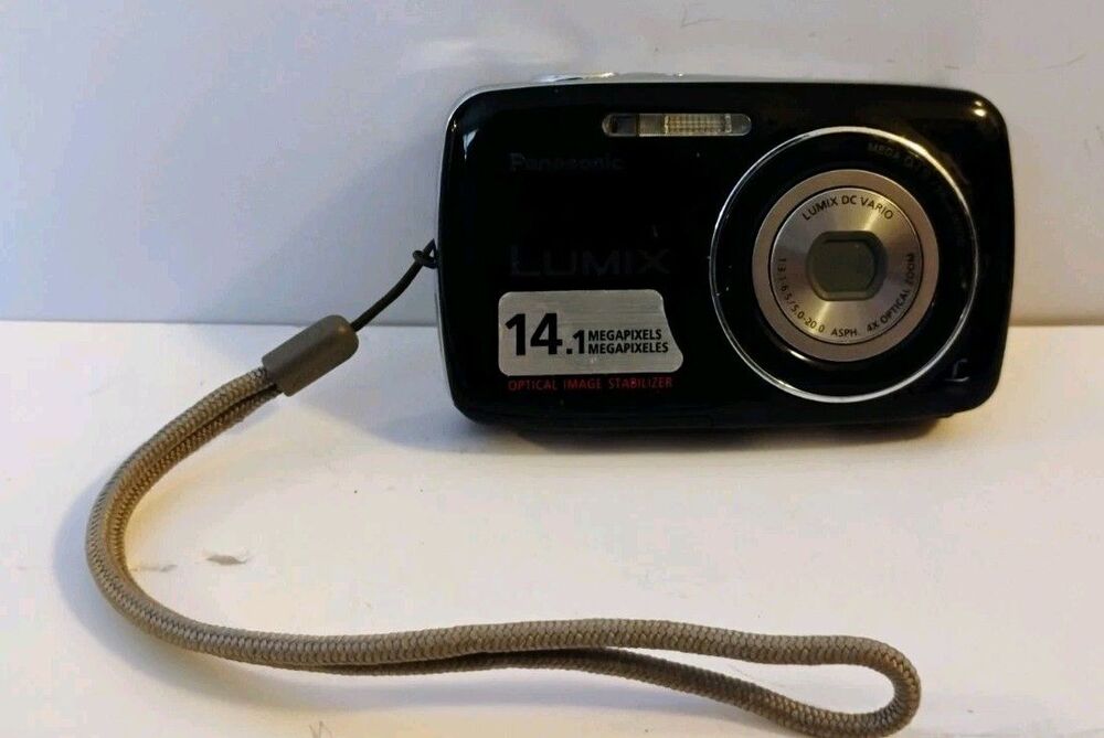 Panasonic Lumix DMC-S3 14.1MP 4x Optical Zoom Digital Camera Black AS IS